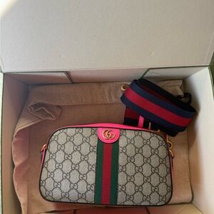 Gucci Gray and Pink Women's Bag